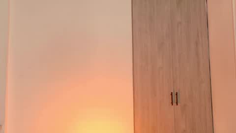   Nice to meet you  thumb up me please its important I  LOOK MY BIO DOWN online show from April 11, 2026, 4:50 am