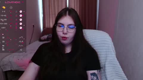 Snapshot of arizonaa_muse chatting on July 6, 2026, 7:27 am Astrid online show from July 6, 2026, 7:27 am