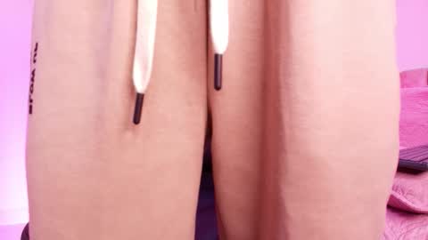 Snapshot of arleth_1 chatting on February 5, 2026, 3:11 am Arleth online show from February 5, 2026, 3:11 am