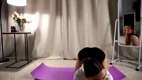 Snapshot of arlettedryer chatting on January 15, 2025, 6:43 am Hello My name Karry online show from January 15, 2025, 6:43 am