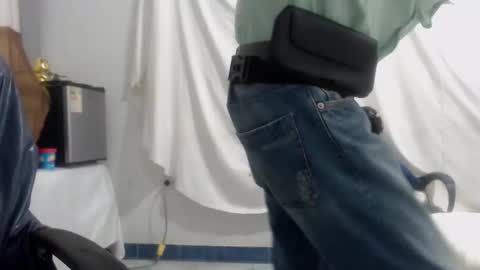 armaduradeacero online show from February 9, 2025, 12:06 am