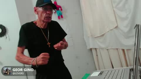 armaduradeacero online show from November 1, 2025, 2:24 am