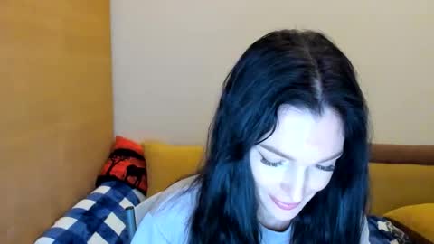 armanigirl online show from December 1, 2025, 1:27 pm