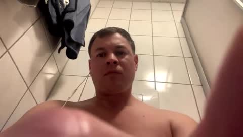 armyskater32 online show from March 5, 2025, 9:59 pm