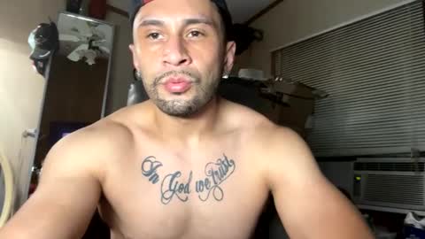 aroddriguezz2020 online show from September 11, 2025, 2:22 am