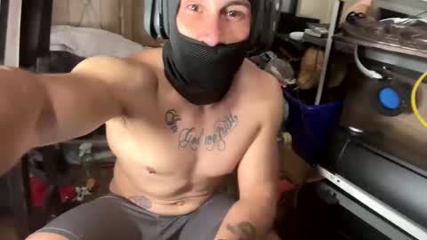 aroddriguezz2020 online show from January 19, 2026, 11:36 am