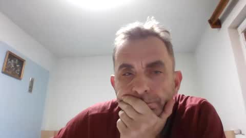 aromannn online show from December 27, 2024, 6:42 pm