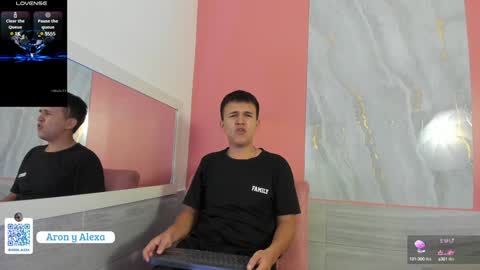 Snapshot of aron_alexa chatting on December 2, 2024, 1:13 pm Alexa Aron online show from December 2, 2024, 1:13 pm