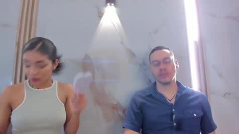 aron and molly online show from November 13, 2025, 12:15 pm