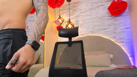 ARON BOLT online show from February 21, 2026, 10:38 am