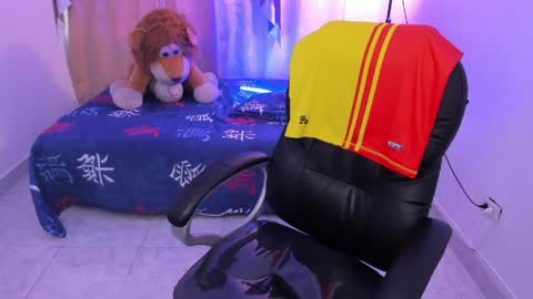 Aaron online show from April 10, 2026, 9:52 pm