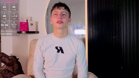 Snapshot of aron_tay chatting on October 30, 2025, 3:08 am your aron online show from October 30, 2025, 3:08 am