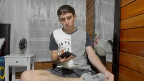 Snapshot of arongfranco chatting on February 17, 2025, 11:20 pm Aron G Franco online show from February 17, 2025, 11:20 pm