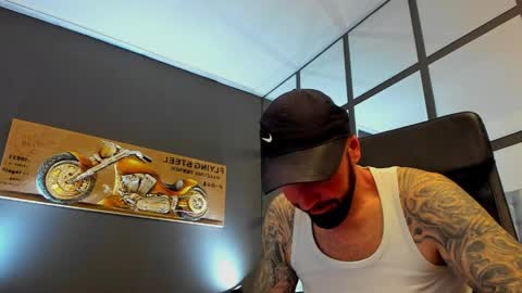 AronGrant online show from April 8, 2026, 10:04 am