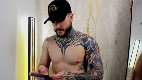 Aron online show from November 20, 2025, 6:02 am