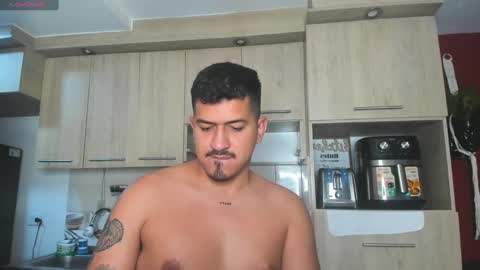 ARON  Independent model  online show from February 19, 2025, 5:49 am