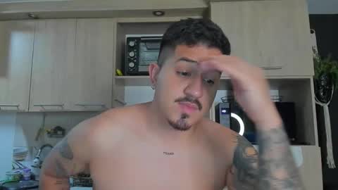 ARON  Independent model  online show from November 15, 2025, 6:55 am