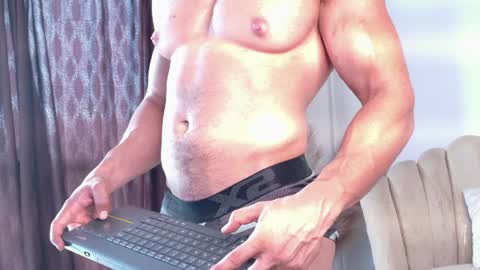   online show from April 12, 2026, 8:36 pm