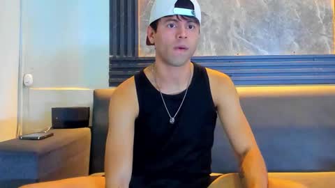 Aroon   online show from January 10, 2026, 8:32 pm