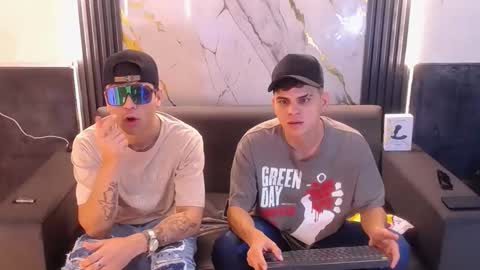 Aroon   online show from April 14, 2026, 3:56 am