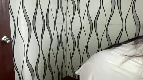 KATE MORE  online show from March 10, 2025, 3:01 am