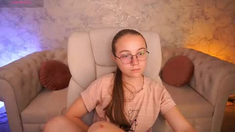 arrinawair online show from September 18, 2025, 7:10 am