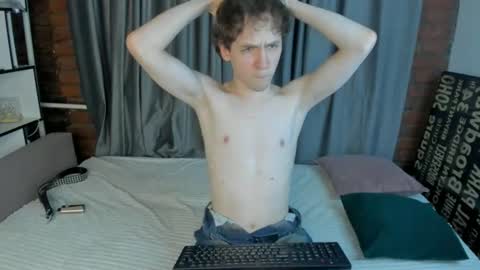 Snapshot of arrogant_eli chatting on July 17, 2026, 9:41 pm arrogant_eli online show from July 17, 2026, 9:41 pm