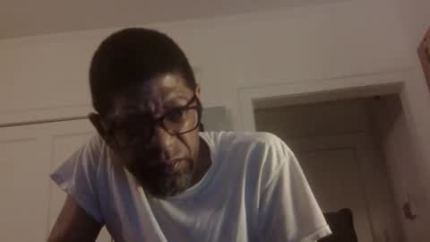 Snapshot of arteblazze chatting on June 9, 2026, 2:01 am Arteblazze not daddy boy bitch or nigga online show from June 9, 2026, 2:01 am