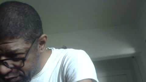 Snapshot of arteblazze chatting on June 20, 2026, 1:47 pm Arteblazze not daddy boy bitch or nigga online show from June 20, 2026, 1:47 pm