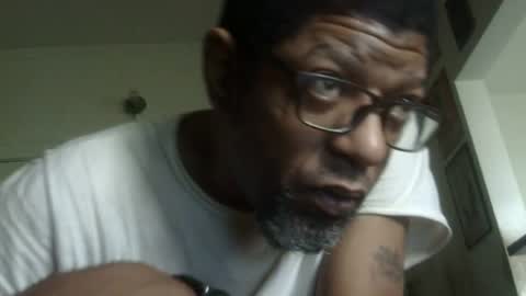 Snapshot of arteblazze chatting on July 17, 2026, 12:34 pm Arteblazze not daddy boy bitch or nigga online show from July 17, 2026, 12:34 pm