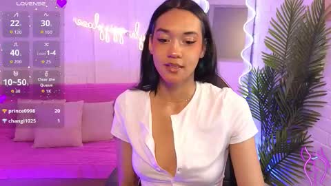 artemiss_tay online show from October 14, 2025, 7:25 pm