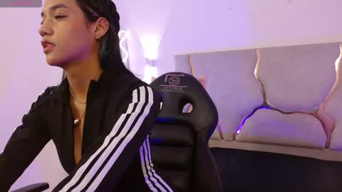 artemiss_tay online show from January 14, 2026, 7:19 pm