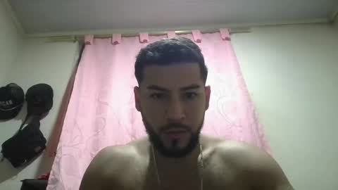 arthur1718 online show from November 5, 2025, 2:33 am