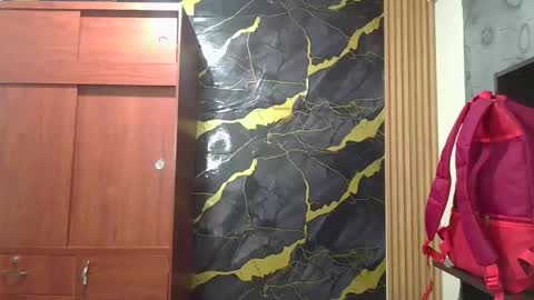 arthur1718 online show from April 20, 2026, 2:14 am