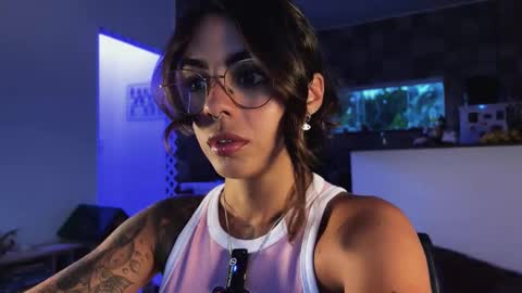 isis online show from February 12, 2026, 9:43 pm