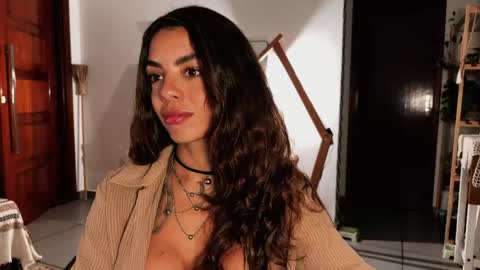 Snapshot of artisis_ chatting on May 26, 2026, 10:06 pm isis online show from May 26, 2026, 10:06 pm