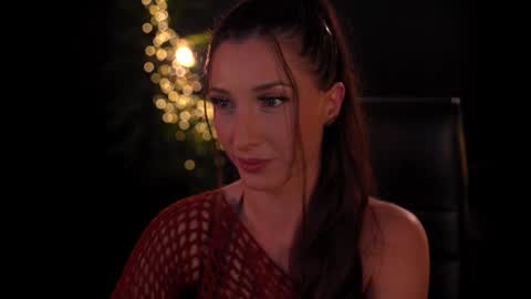 Marlene online show from November 18, 2025, 1:55 am