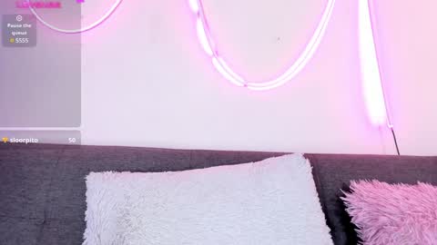 MIA OF artmiajoy online show from January 9, 2025, 5:11 pm