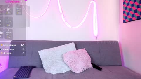 MIA OF artmiajoy online show from January 14, 2025, 2:11 pm