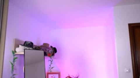 Amalia online show from February 23, 2025, 9:44 am