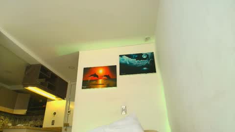 Im juli online show from February 28, 2026, 4:08 pm