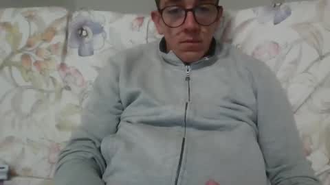 arturpaulval online show from February 8, 2025, 9:04 pm