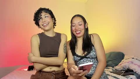 Snapshot of ary_and_kel chatting on May 6, 2026, 12:08 am Ariana and Kelsieh online show from May 6, 2026, 12:08 am