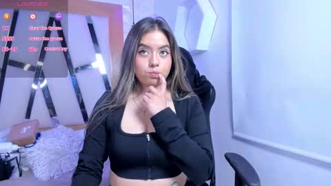 Snapshot of ary_cooper_ chatting on September 15, 2025, 1:00 pm Ary Cooper online show from September 15, 2025, 1:00 pm
