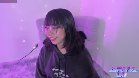 Snapshot of arya_line chatting on May 1, 2026, 2:27 am Arys online show from May 1, 2026, 2:27 am