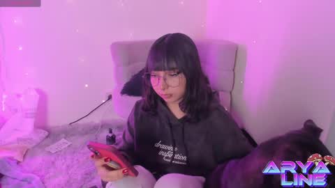 Snapshot of arya_line chatting on May 6, 2026, 2:08 am Arys online show from May 6, 2026, 2:08 am