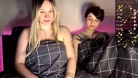 Snapshot of arya_stark7 chatting on December 16, 2024, 5:17 am Arya brunett and Cassie blond online show from December 16, 2024, 5:17 am