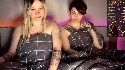 Snapshot of arya_stark7 chatting on February 9, 2025, 7:38 am Arya brunett and Cassie blond online show from February 9, 2025, 7:38 am