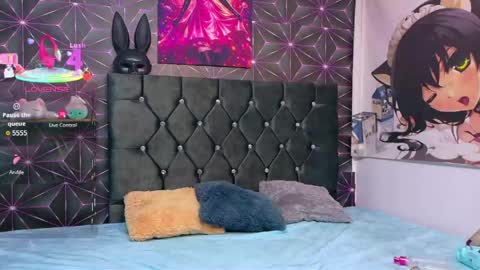 aryahmoonn online show from April 4, 2026, 3:27 am