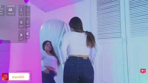 arycooper_ online show from April 18, 2026, 12:09 pm